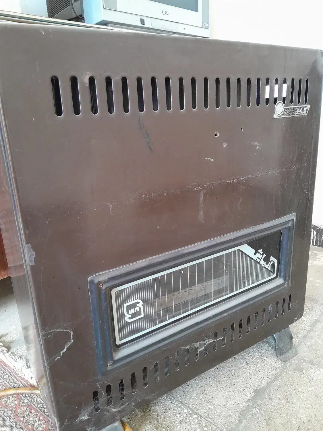 بخاری و تلویزیون سالم|تلویزیون و پروژکتور|گتوند, |دیوار