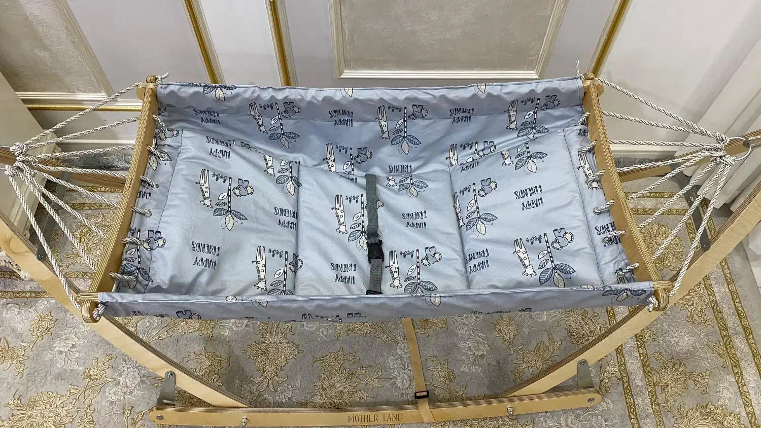 ننو (گهواره سنتی)|اسباببازی بچه|شیراز, میانرود|دیوار