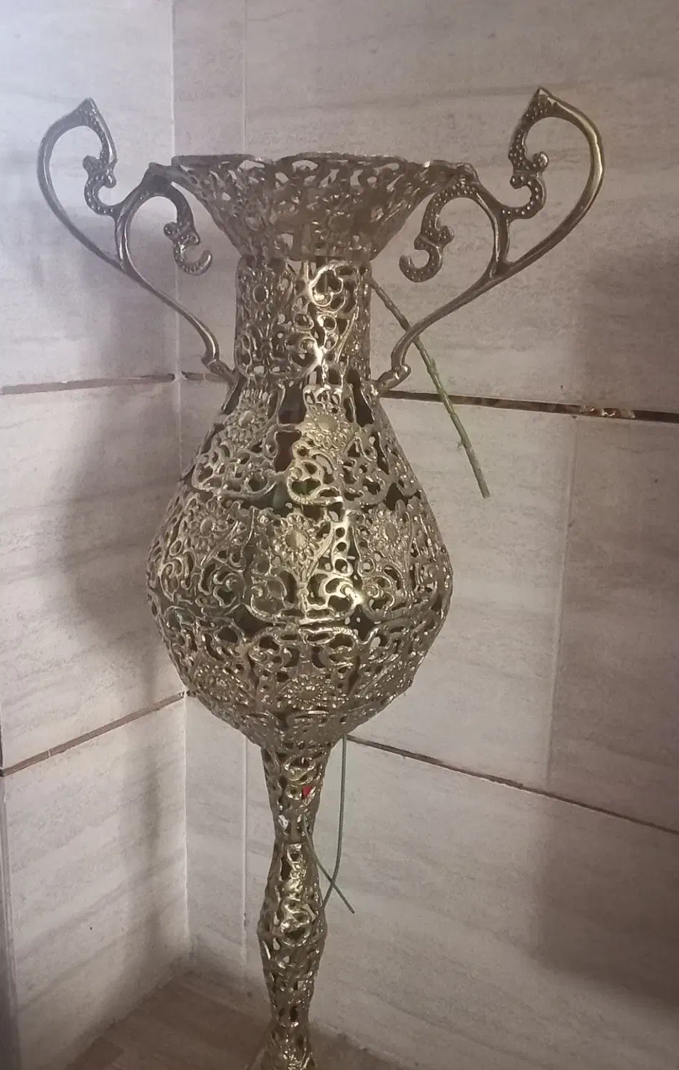 گلدان برنز قدیمی اصل|صنایع دستی و سایر لوازم تزئینی|زنجان, |دیوار