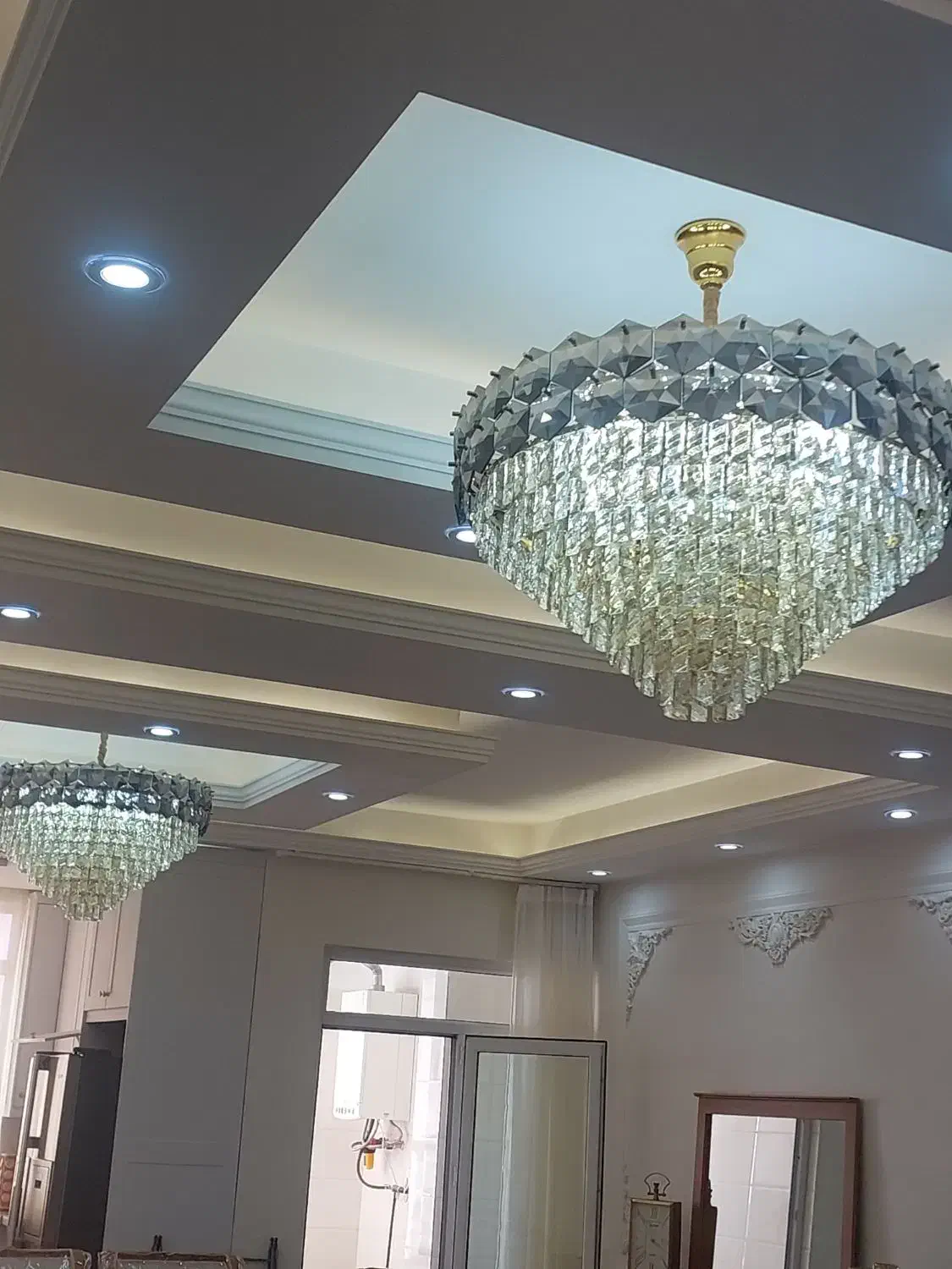 دوعدد لوستر سایز ۸۵ برلیان دوعدد لوستر کهکشانی|لوستر و چراغ آویز|باقرشهر, |دیوار