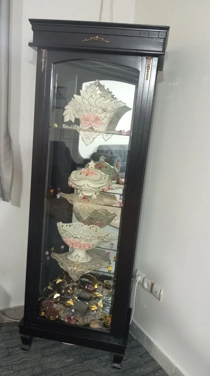 بوفه در حد نو|بوفه، ویترین، کنسول|نهاوند, |دیوار