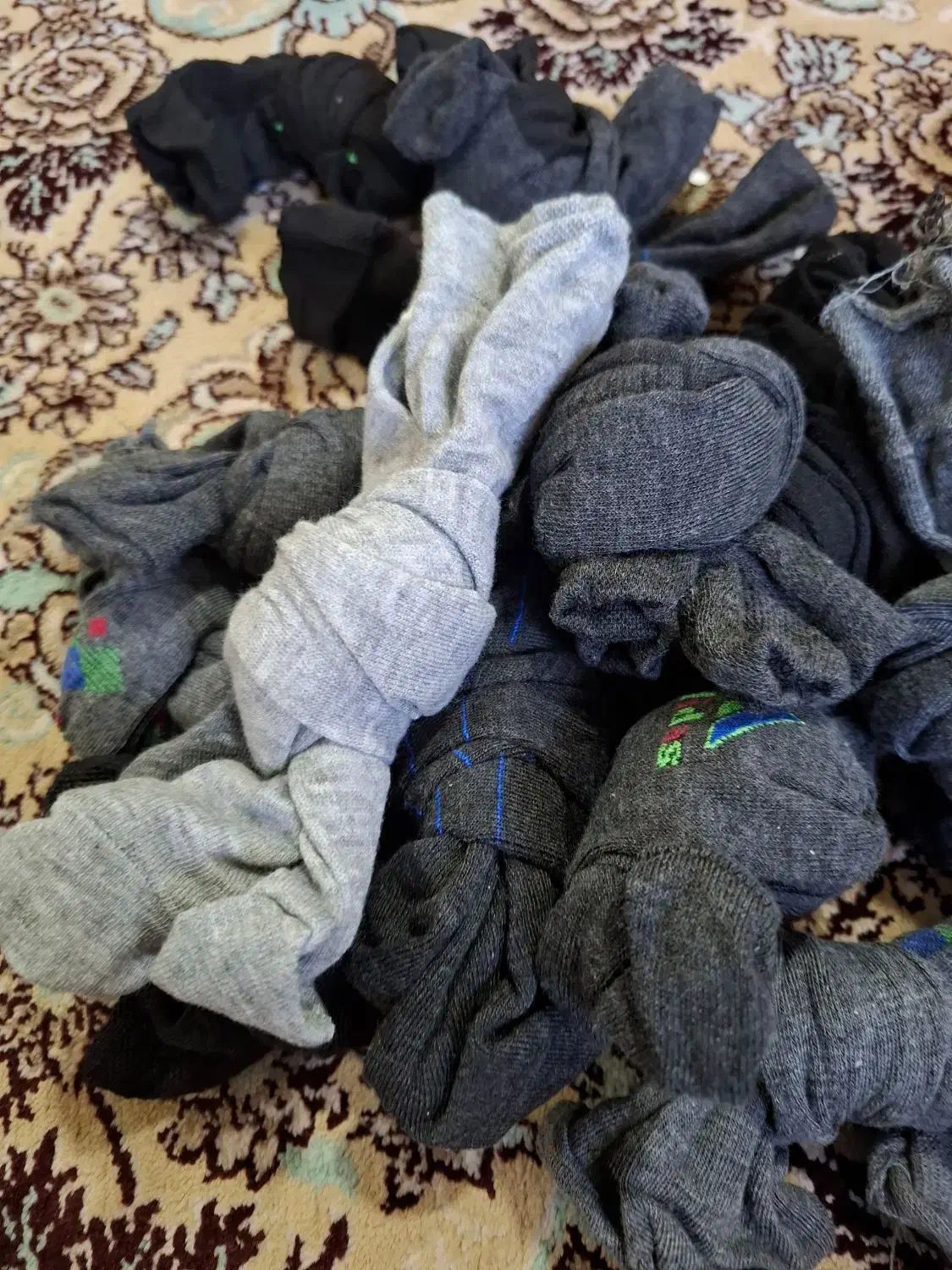 جوراب کار|لباس|کبودرآهنگ, |دیوار