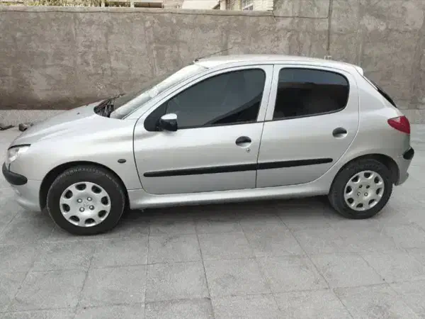 206 مدل۸۳|خودرو سواری و وانت|رفسنجان, |دیوار