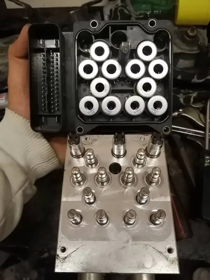 مرکزی تعمیر تخصصی ای بی اس فروش بلوک یونیت abs|خدمات موتور و ماشین|تهران, اوقاف|دیوار