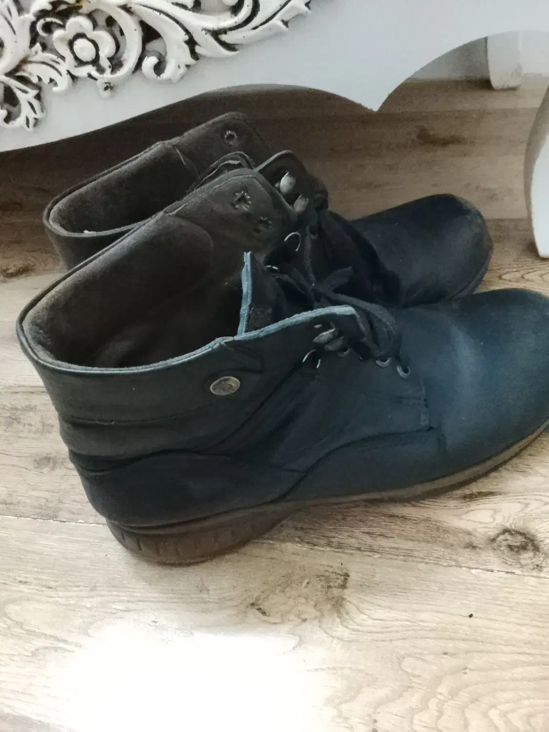 41.42سایزش نمیشه بوت اصلی چرمی|کیف، کفش، کمربند|کردیان, |دیوار