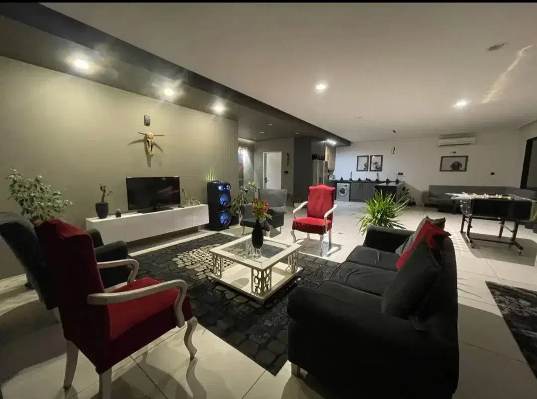 باغ ویلا مرتب و مجهز|اجارهٔ کوتاهمدت ویلا و باغ|شاندیز, |دیوار