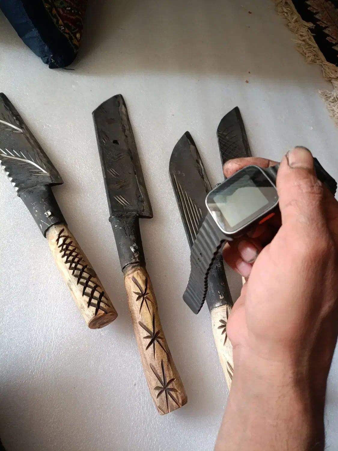 ساعت مچی|ساعت|تربت جام, میان جام|دیوار