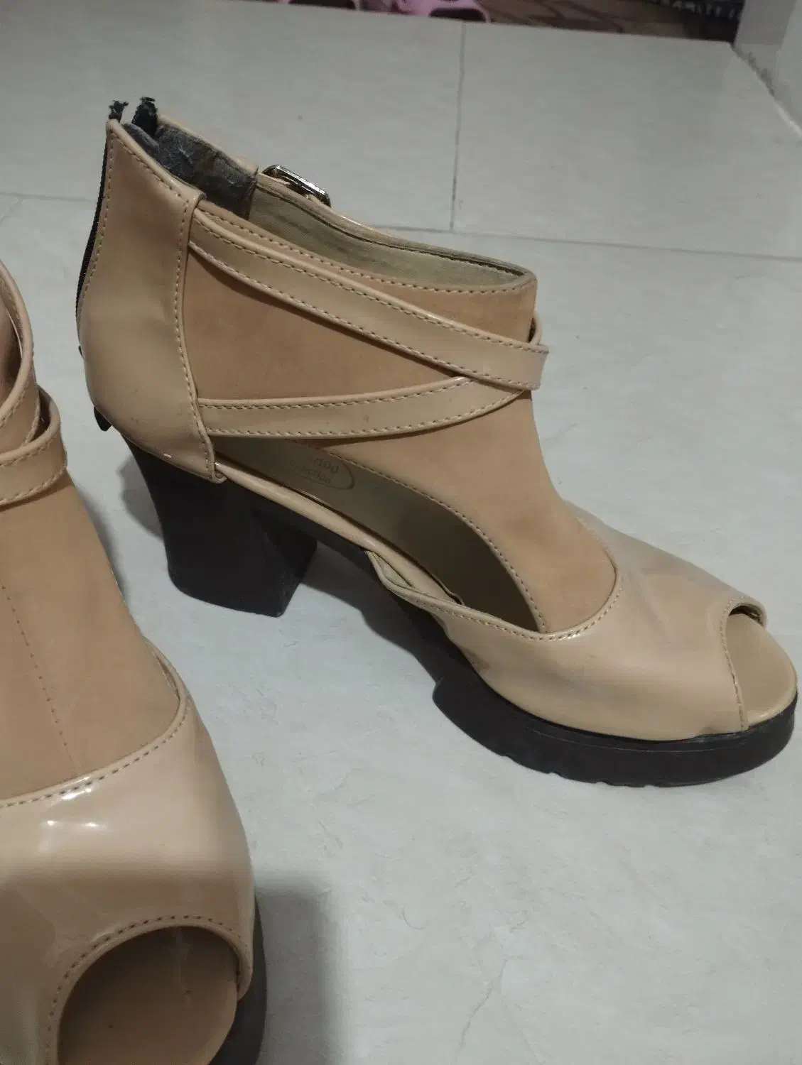 کفش نو فقط یکبار پوشیدم (فروش فوری)|کیف، کفش، کمربند|ساری, |دیوار