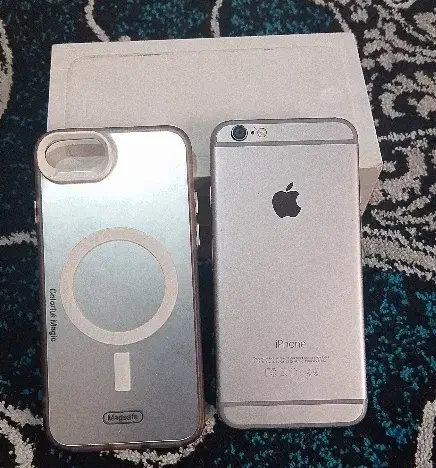 گوشی ایفون|موبایل|رباط‌کریم, شترخوار|دیوار