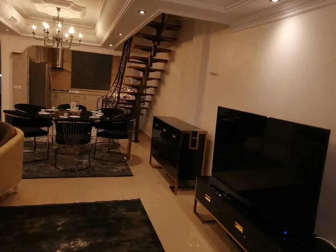 اجاره سوئیت آپارتمان منزل مبله|اجارهٔ کوتاهمدت آپارتمان و سوئیت|اصفهان, بوستان آینه خانه|دیوار