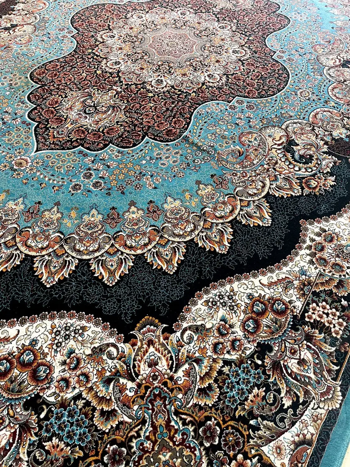 ۹متری ۷۰۰شانه ۳عدد|فرش|کرج, شهرک جهان آرا|دیوار