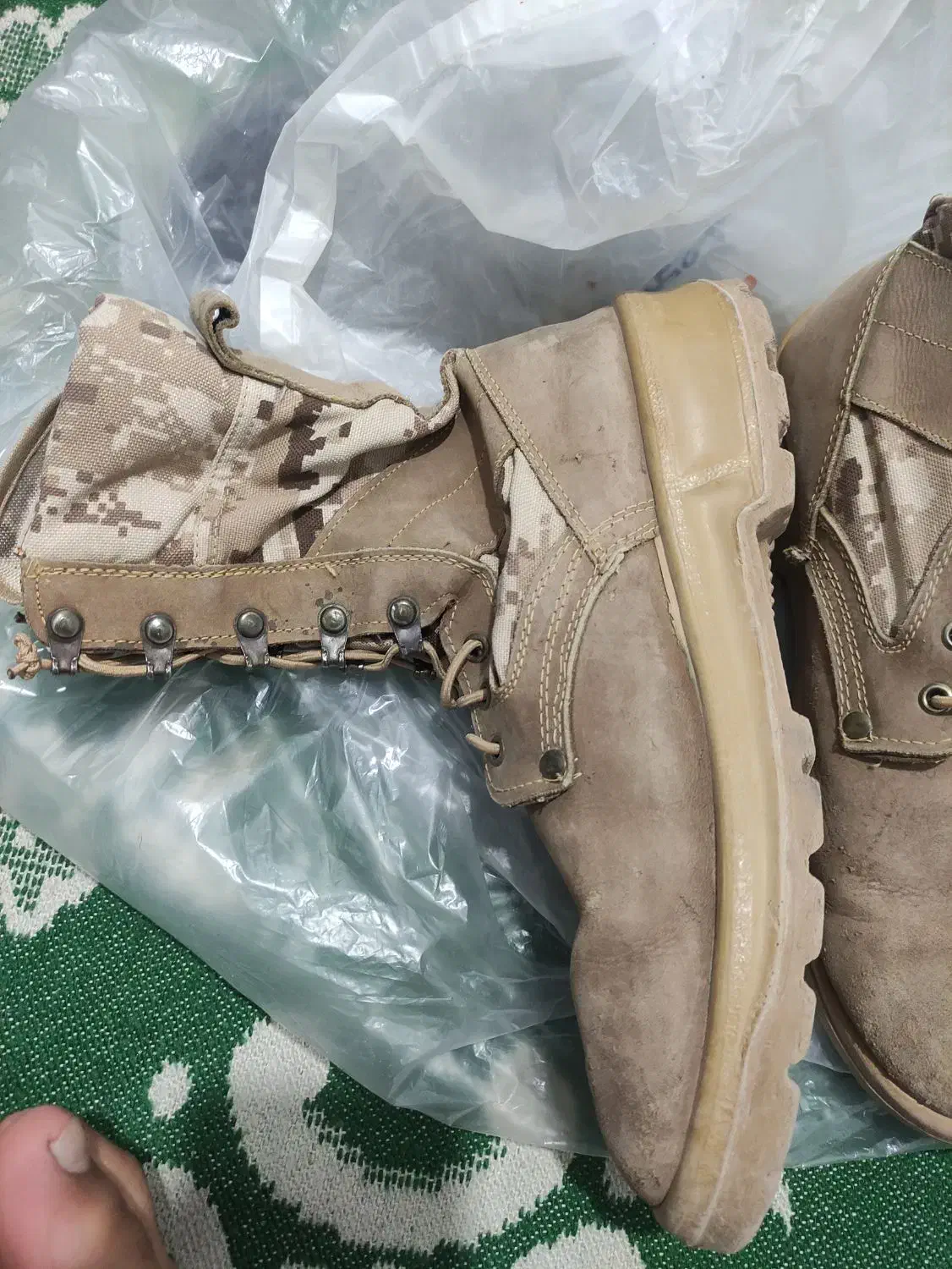 یک جفت پوتین عملیاتی سایز ۴۴|کیف، کفش، کمربند|زابل, |دیوار