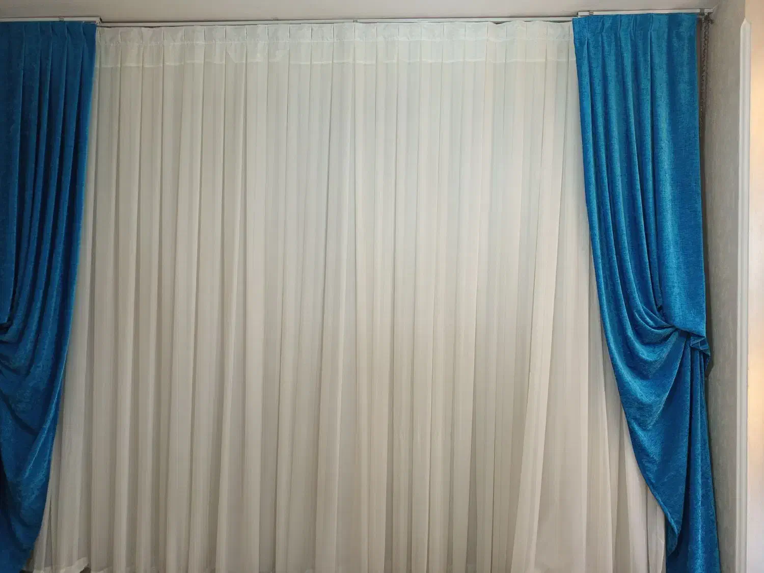 پرده پذیرایی بزرگ|پرده، رانر، رومیزی|رباط‌کریم, مسکن مهر آبشناسان|دیوار