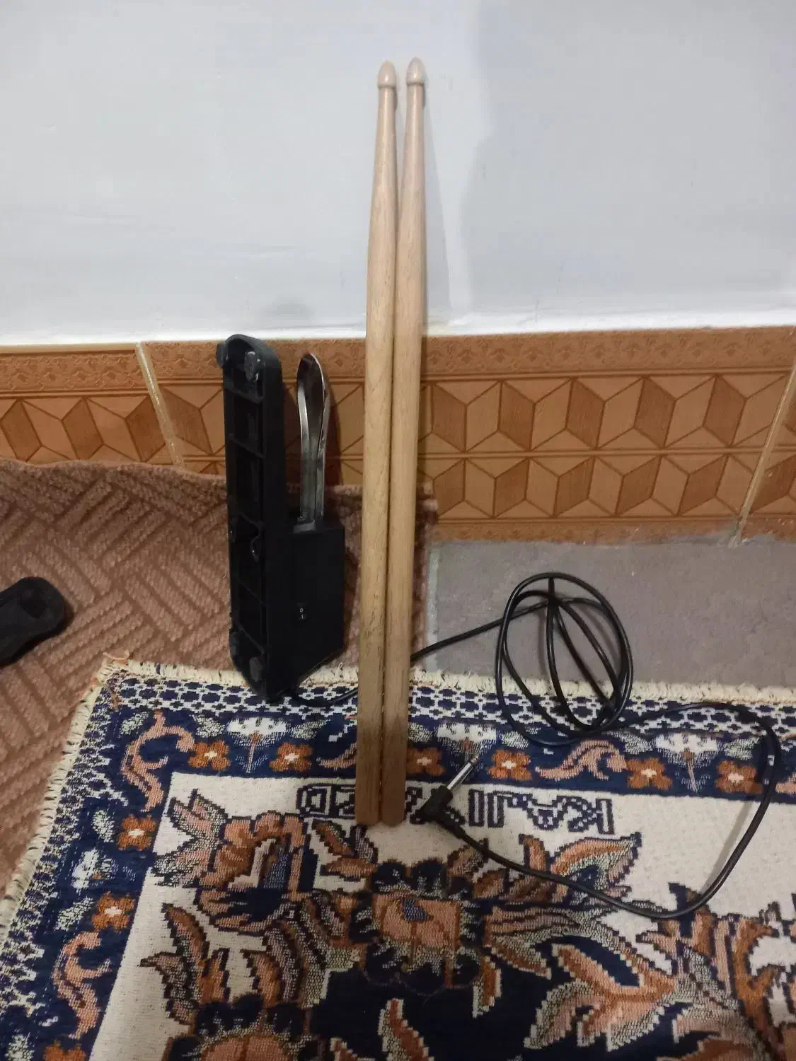 درام|درام و پرکاشن|لردگان, |دیوار