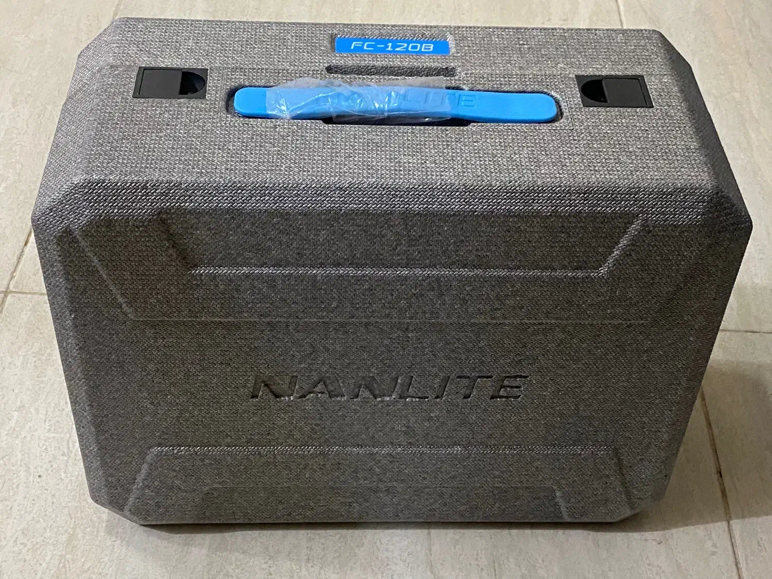 تجهیزات نور نانلایت|دوربین عکاسی و فیلم‌برداری|شیراز, گل سرخ|دیوار