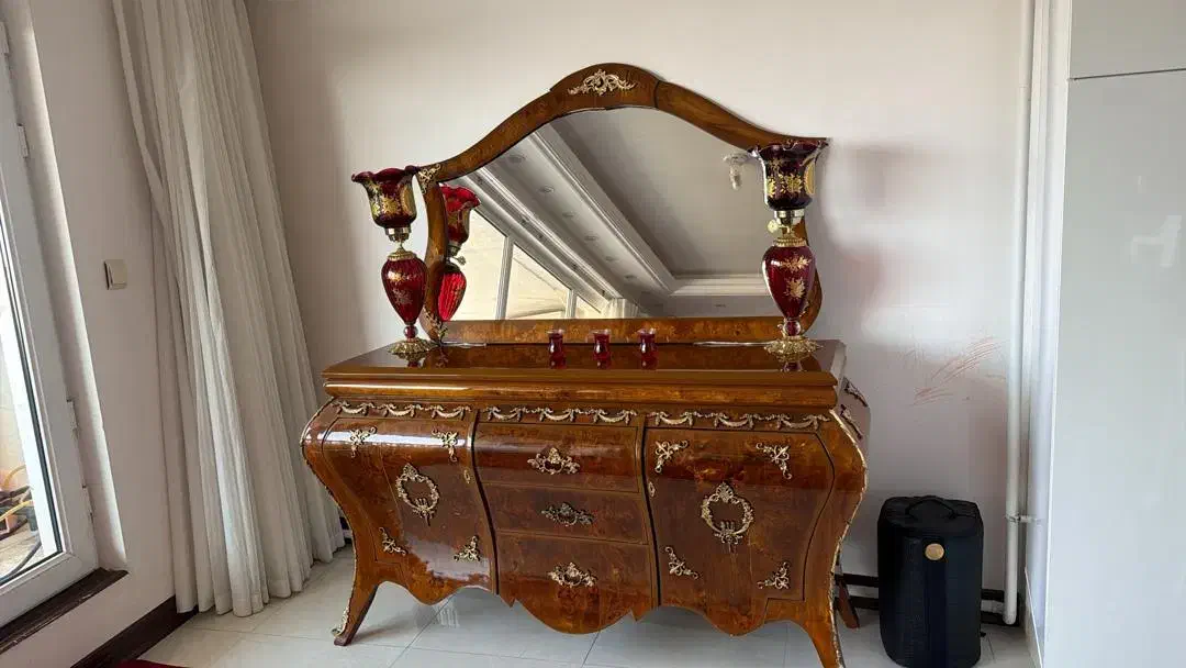 آیینه کنسول و میز تلویزیون|بوفه، ویترین، کنسول|مهاباد (آذربایجان غربی), |دیوار