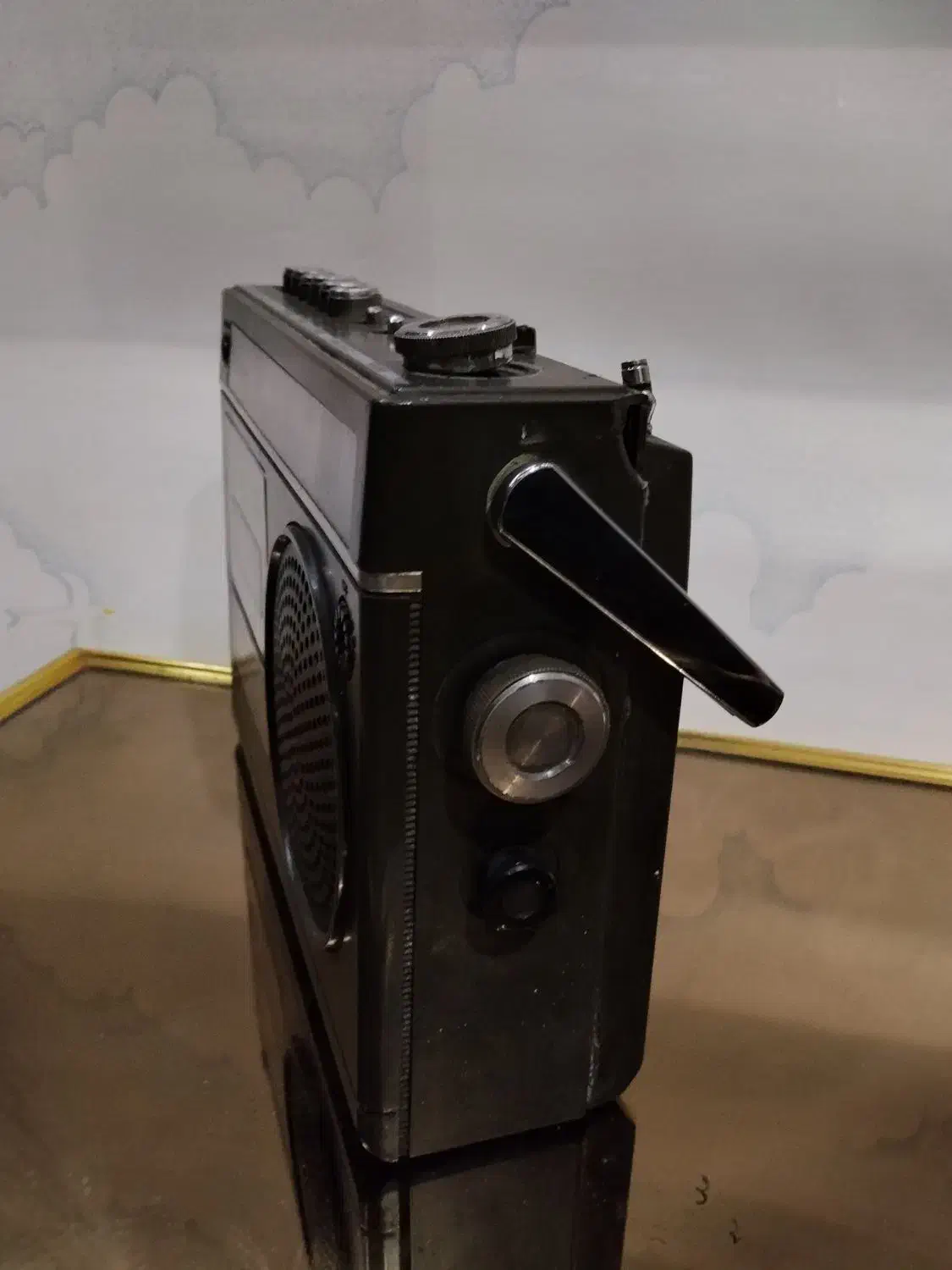 رادیو ظبط سونی قدیمی|کلکسیون اشیاء عتیقه|قرچک, میرزائی شمالی|دیوار