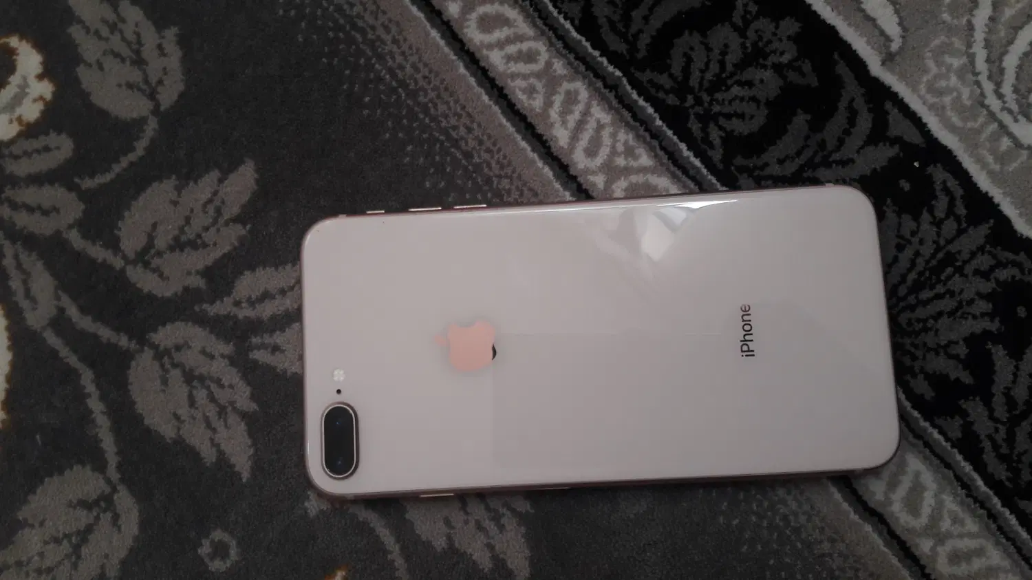 IPhone 8plus|موبایل|میانه, |دیوار