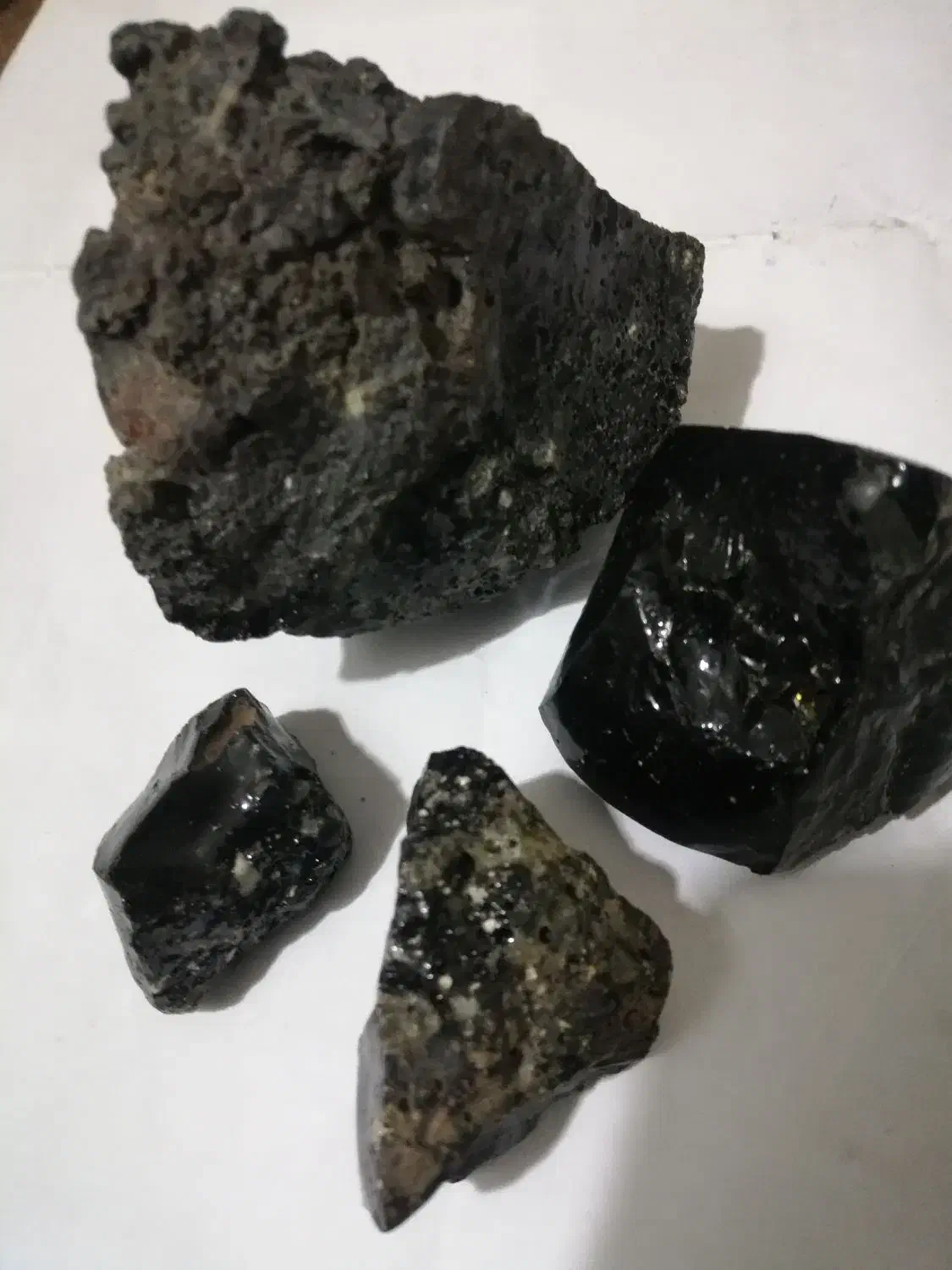 شهاب سنگ|جواهرات|هشتگرد, شهرک راه آهن|دیوار