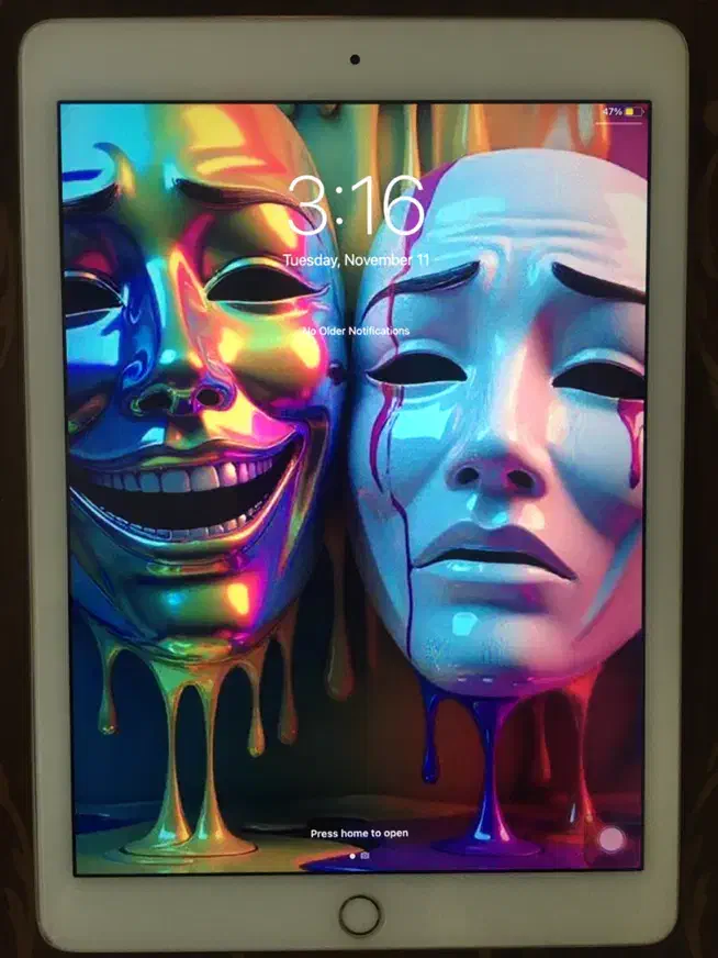 معاوضه دارم  آیپد  AI هوش مصنوعی|تبلت|اراک, |دیوار