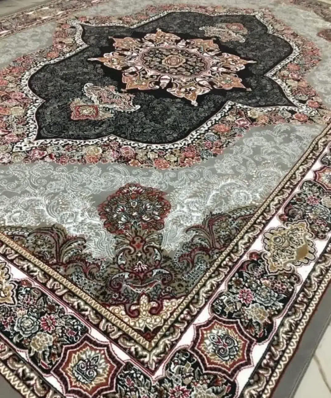 دو عدد فرش ۱۲ متری و ۲ عدد فرش ۹ متری آکبند|فرش|پرند, فاز ۳|دیوار