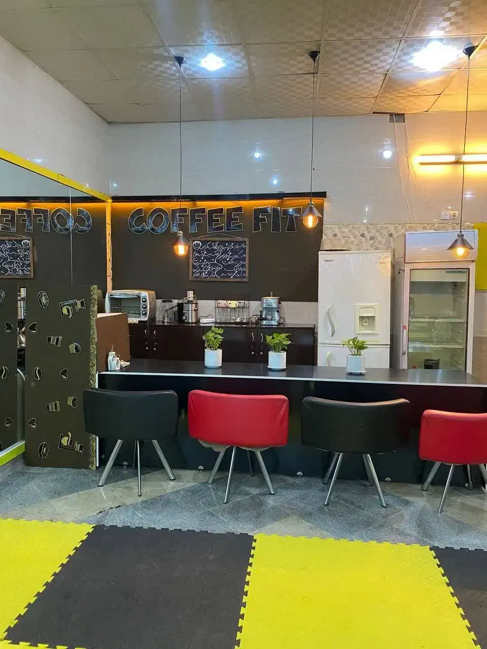 رهن و اجاره کافی شاپ باشگاه بانوان|اجارهٔ مغازه و غرفه|مشهد, حسین‌آباد|دیوار