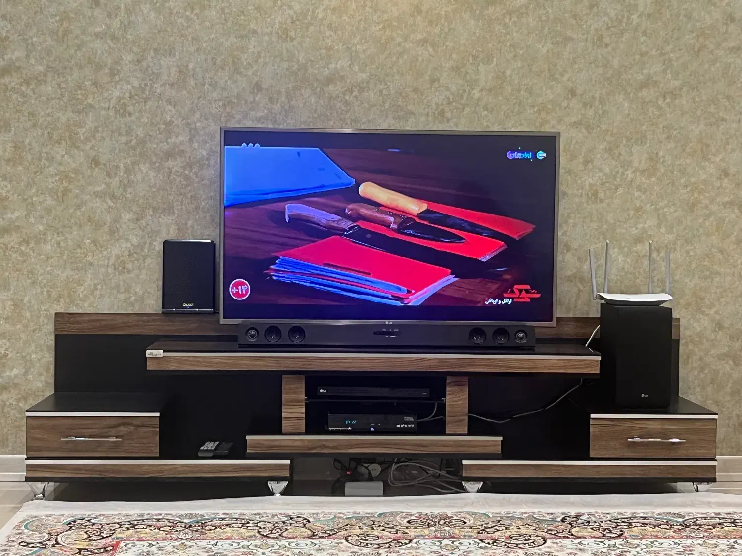تلوزیون ۴۹ اینچ ال جی کره با ضمانت نامه گلدیران|تلویزیون و پروژکتور|تهران, مدائن|دیوار