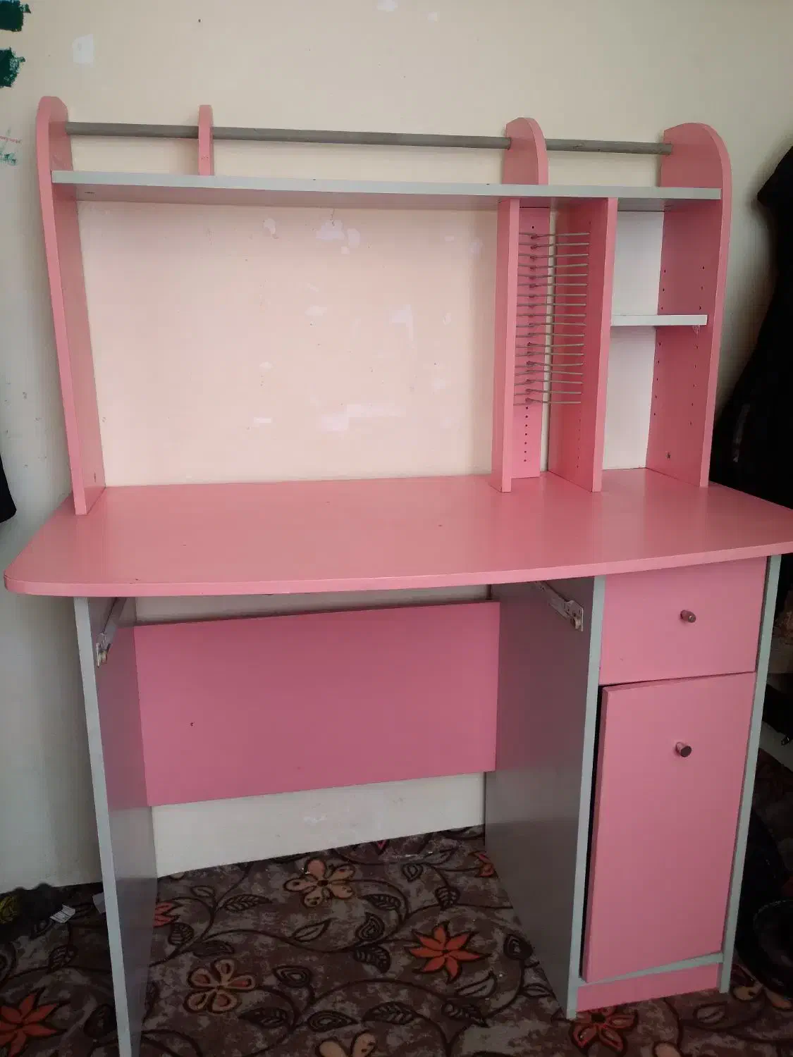 میز تحریر دخترانه|میز تحریر و کامپیوتر|کرج, چمران|دیوار