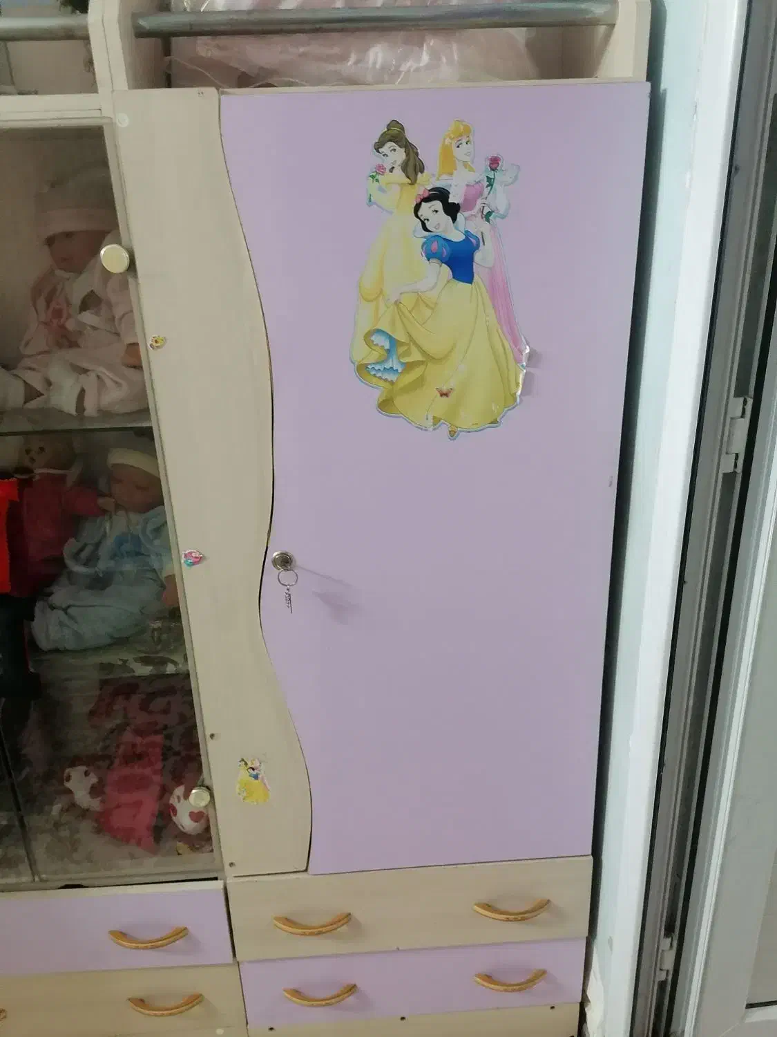 کمد ویترین|اسباب و اثاث بچه|قم, پردیسان|دیوار