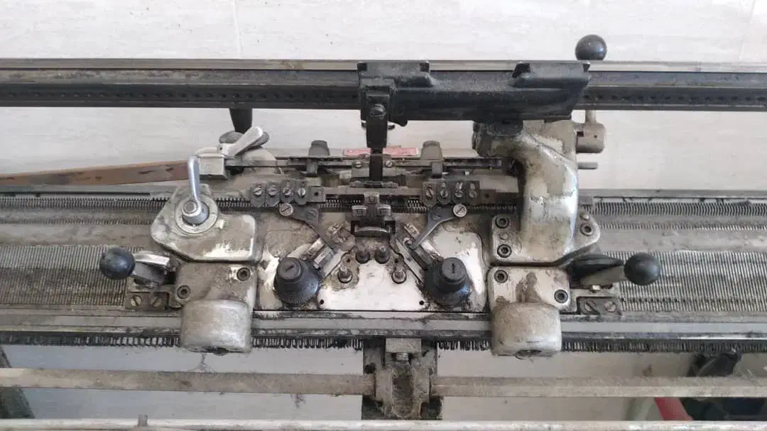 ماشین بافت.کشو برندتوماجیان،۵درجه پل دا رو غلطکدار|چرخ خیاطی و ریسندگی|محلات, |دیوار