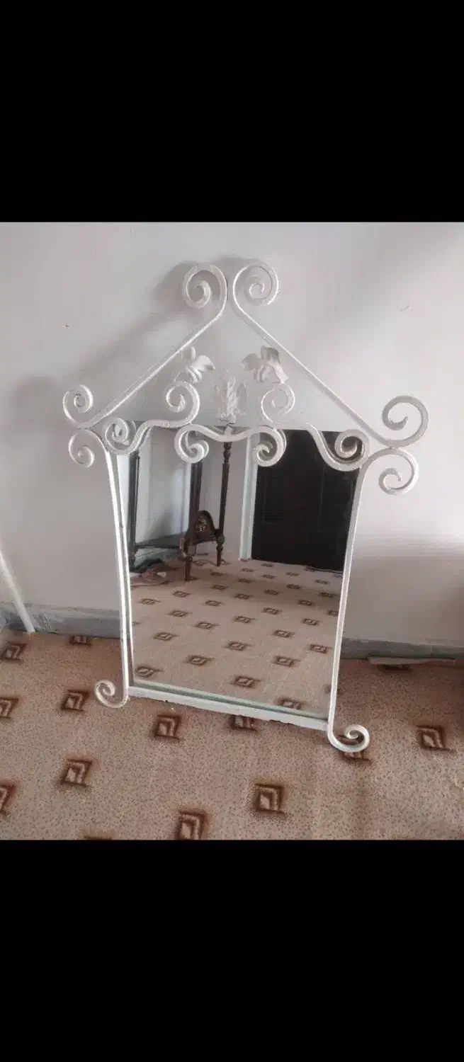 آینه فرفورژه|آینه|اراک, |دیوار