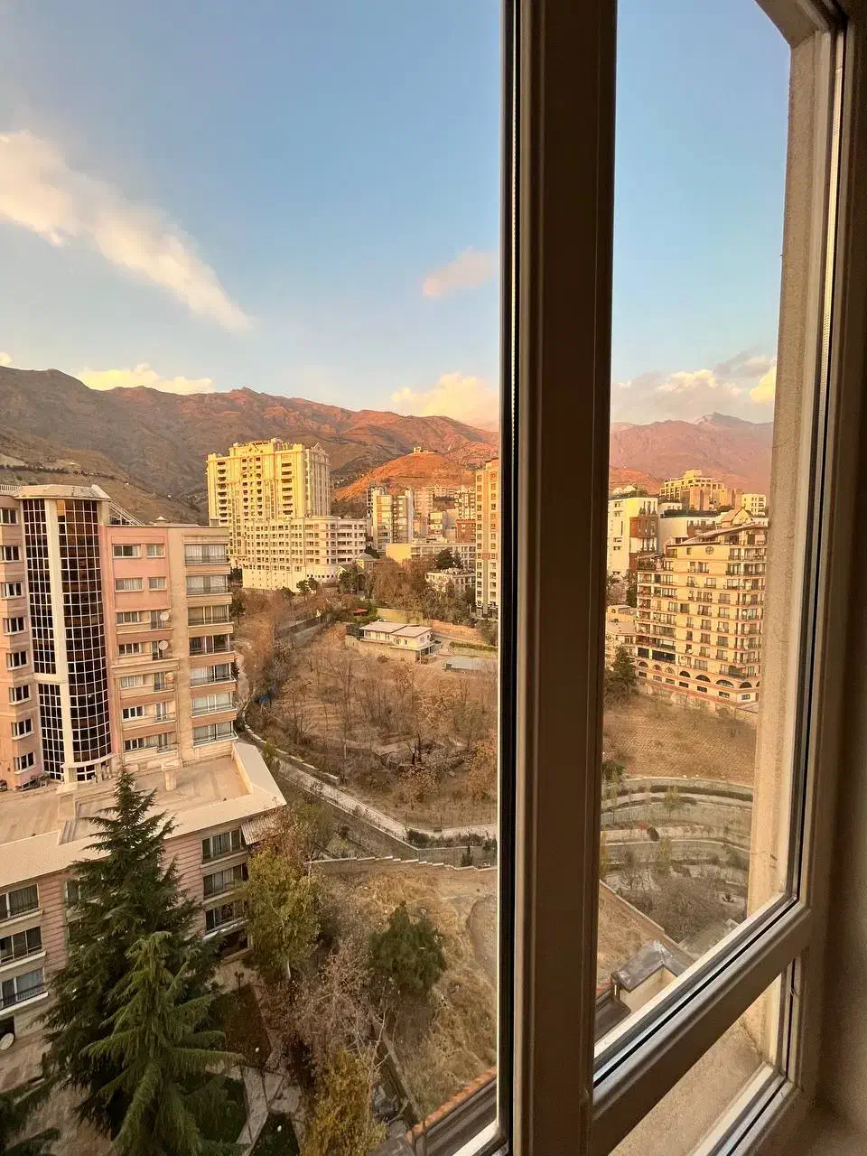 زعفرانیه ولنجک ۱۵۰ متر طبقه ۱۱ ویو ابدی