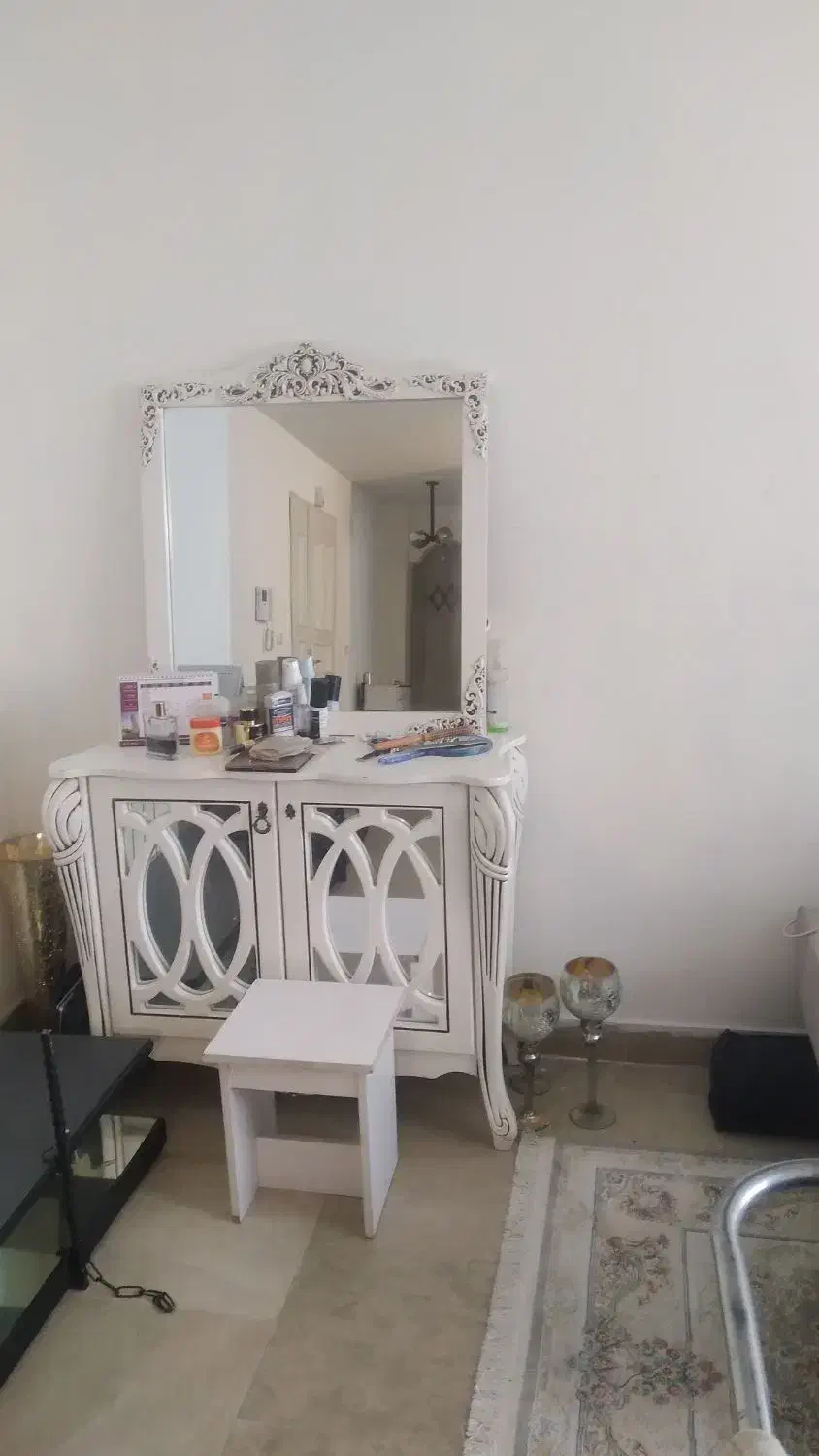 کنسول بزرگ جادار|بوفه، ویترین، کنسول|تهران, سردارجنگل|دیوار