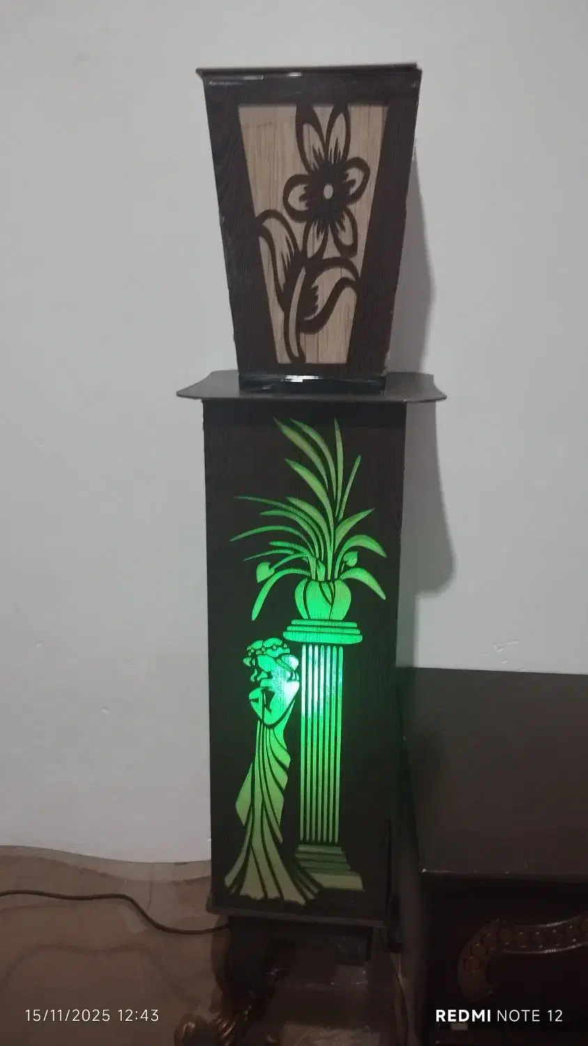 اباژور تمیز وسالم بالامپ|چراغ خواب و آباژور|کنگاور, |دیوار