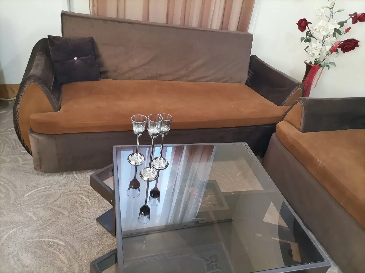 مبلمان 7نفره،همراه با میز جلو مبلی و 4عدد عسلی|مبلمان خانگی و میز عسلی|سبزوار, باهنر|دیوار