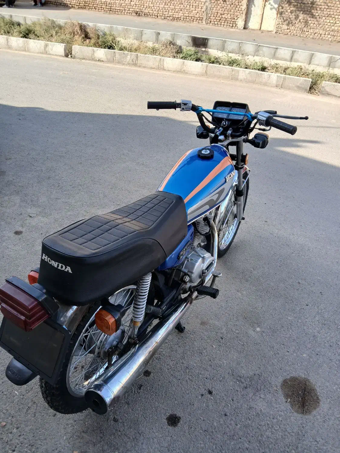 هندا ۱۲۵|موتورسیکلت|بشاریات, |دیوار