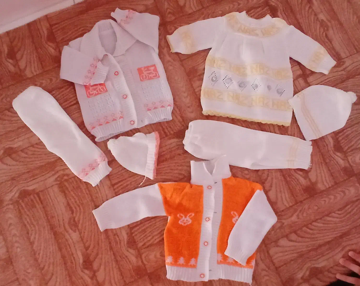 لباس بچه|کفش و لباس بچه|ملایر, |دیوار