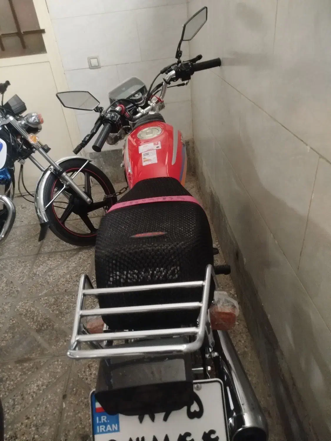 پیشرو|موتورسیکلت|فولادشهر, مسکن مهر فولادشهر|دیوار