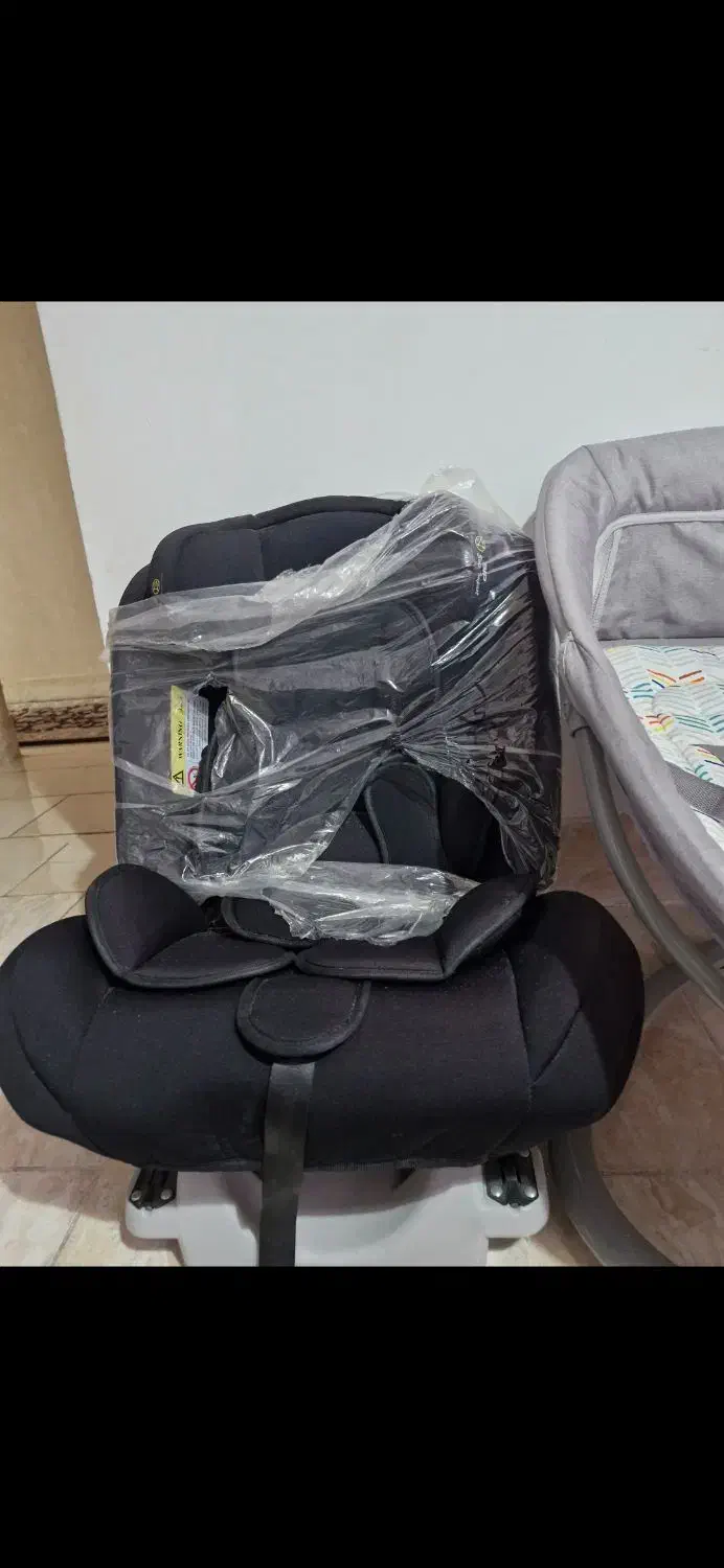 صندلی ماشین کریر گهواره برقی|تخت و صندلی بچه|شیراز, پودنک|دیوار
