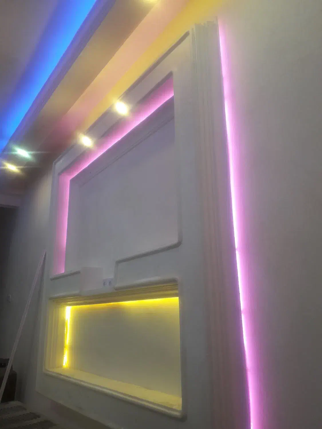 گچ کاری و لکه گیری انجام کلیه کارهای ساختمان|خدمات پیشه و مهارت|مشهد, شهرک رازی (شهرک غرب)|دیوار