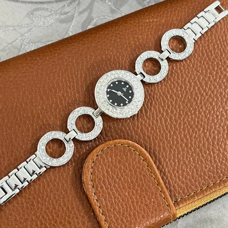 زنانه اصل گوچی سوییسی|ساعت|فردیس, فردیس|دیوار