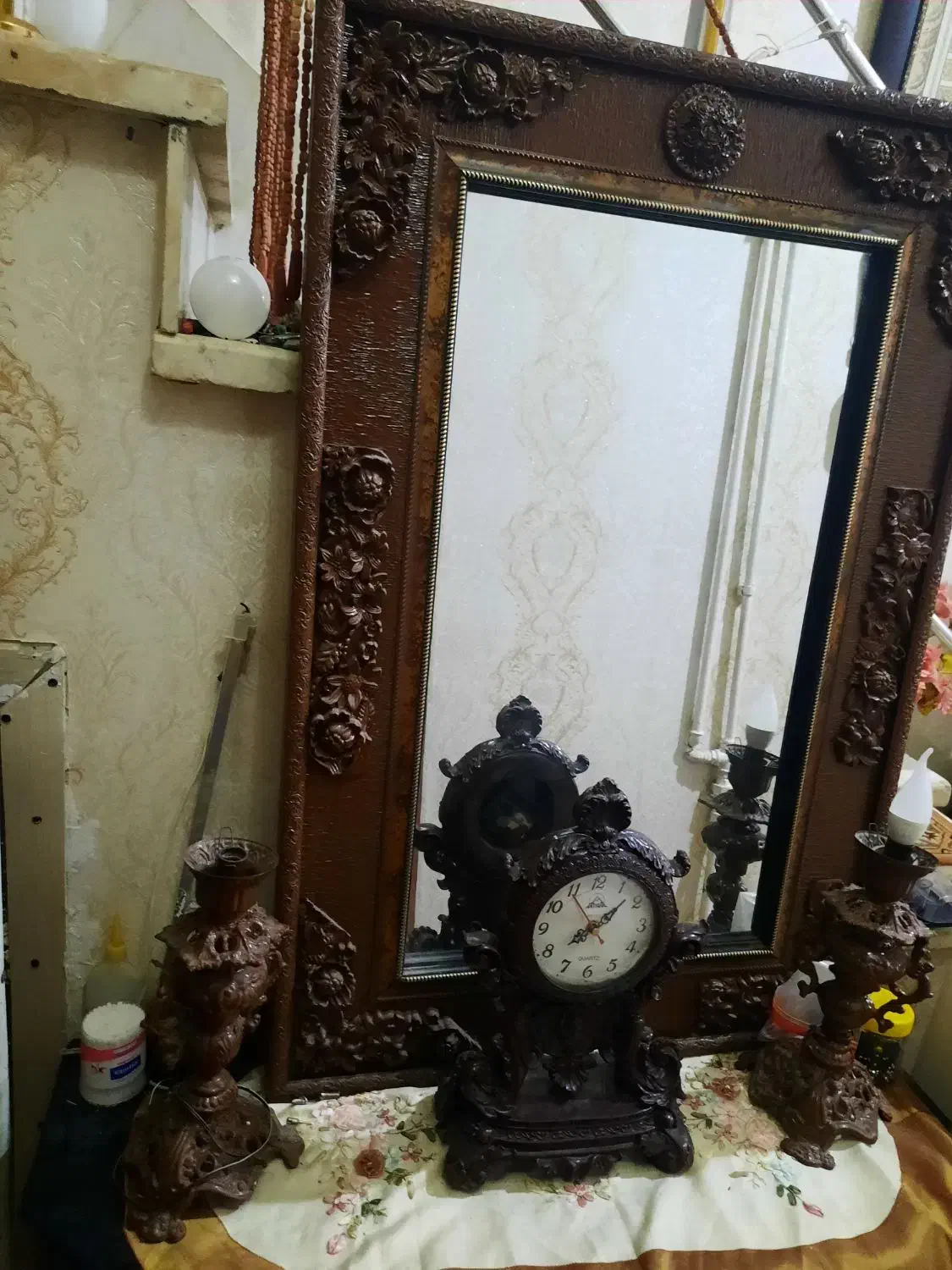 اینه کنسول وشمعدان سالم سالم فروش فوری|بوفه، ویترین، کنسول|کرمانشاه, |دیوار