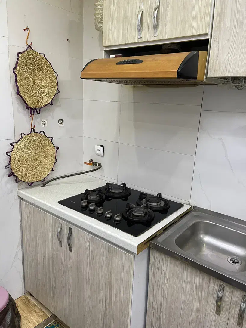 دوتا باهم تخت کامل با تشک دونفره|تخت و سرویس خواب|خمام, |دیوار