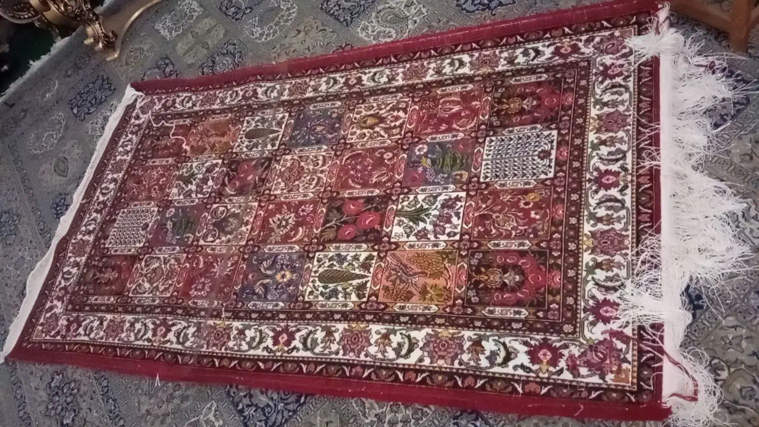 فروش یک فرش بختیاری خفت ترک|فرش|اصفهان, کساره|دیوار