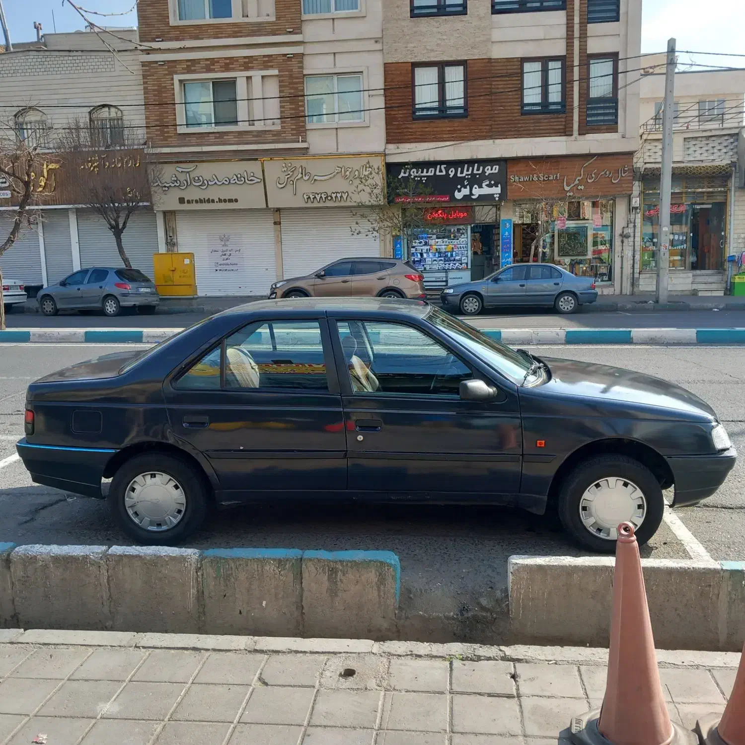 405 مدل 84|خودرو سواری و وانت|تهران, هوانیروز|دیوار