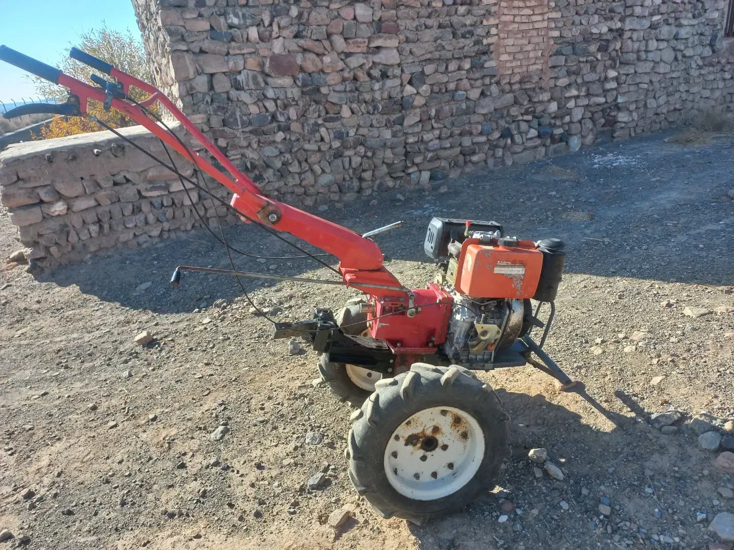 تیلر|ماشین‌آلات صنعتی|اسفراین, |دیوار