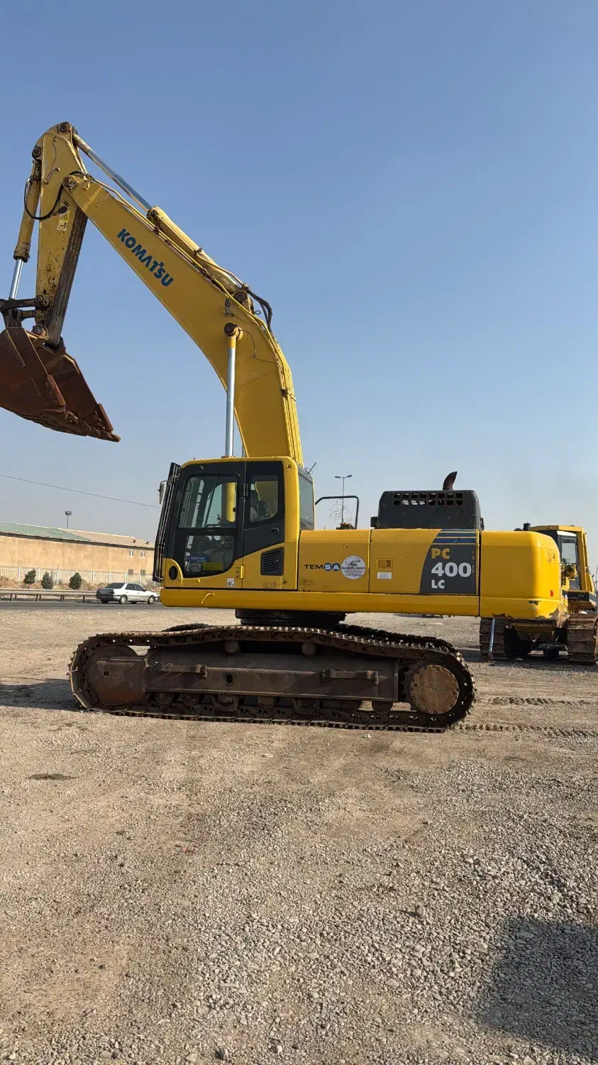 بیل میکانیکی 400خط8مدل 2018 درحد صفر|خودرو سنگین|تبریز, |دیوار