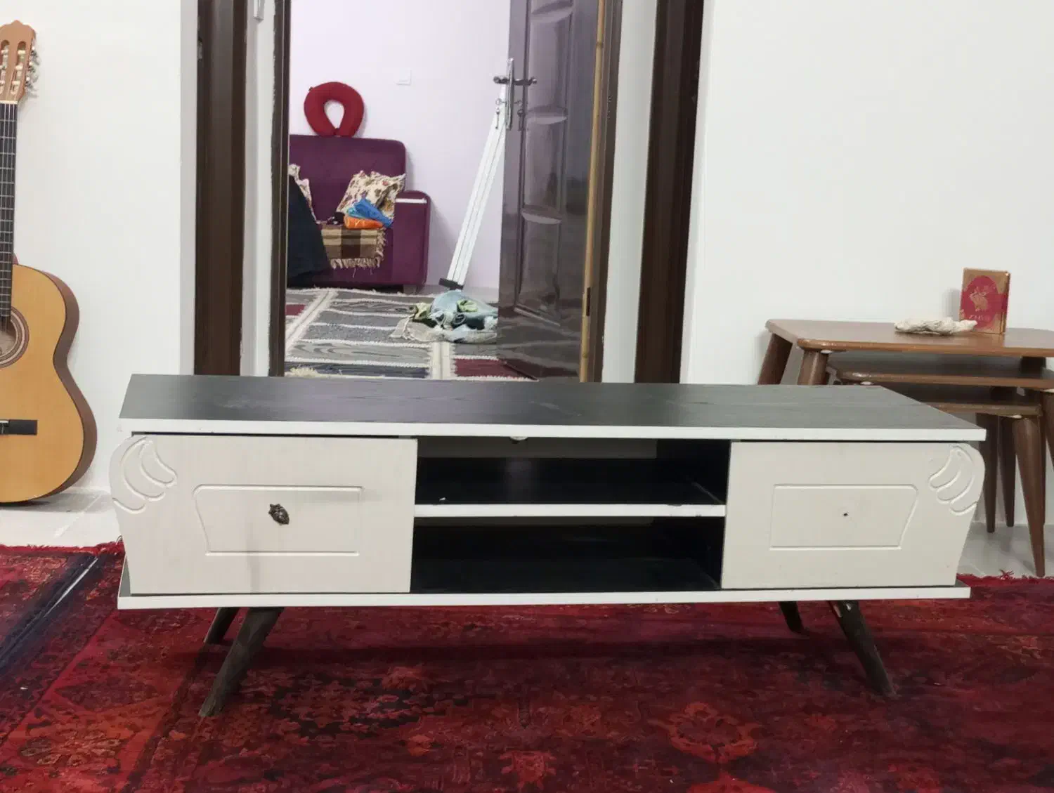 میزتلویزیون  مشکی سفید تمیزوسالم|میز تلویزیون|نیشابور, شهرک پردیس|دیوار