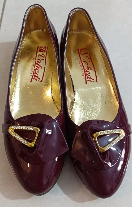 کفش زنانه|کیف، کفش، کمربند|پرند, فاز ۶|دیوار