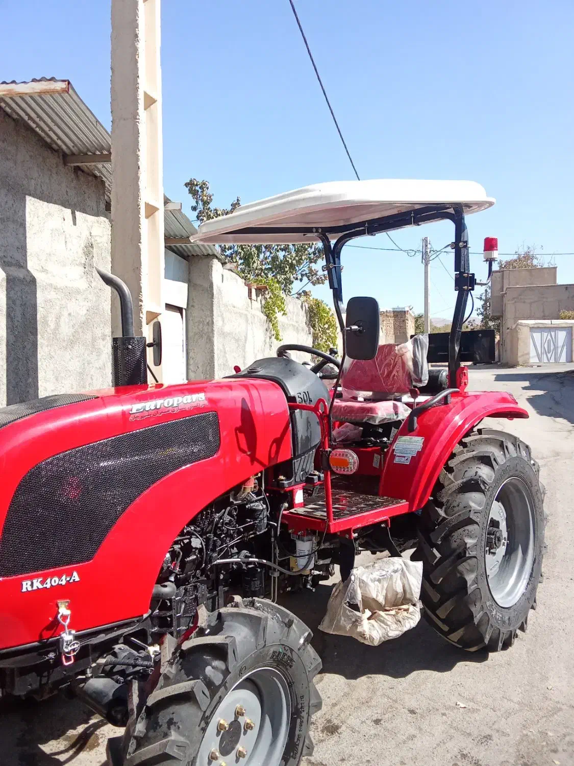 تراکتور یورو پارس ۴۰۴ سیرجان حراج واقعی|خودرو سنگین|رشت, دباغیان|دیوار